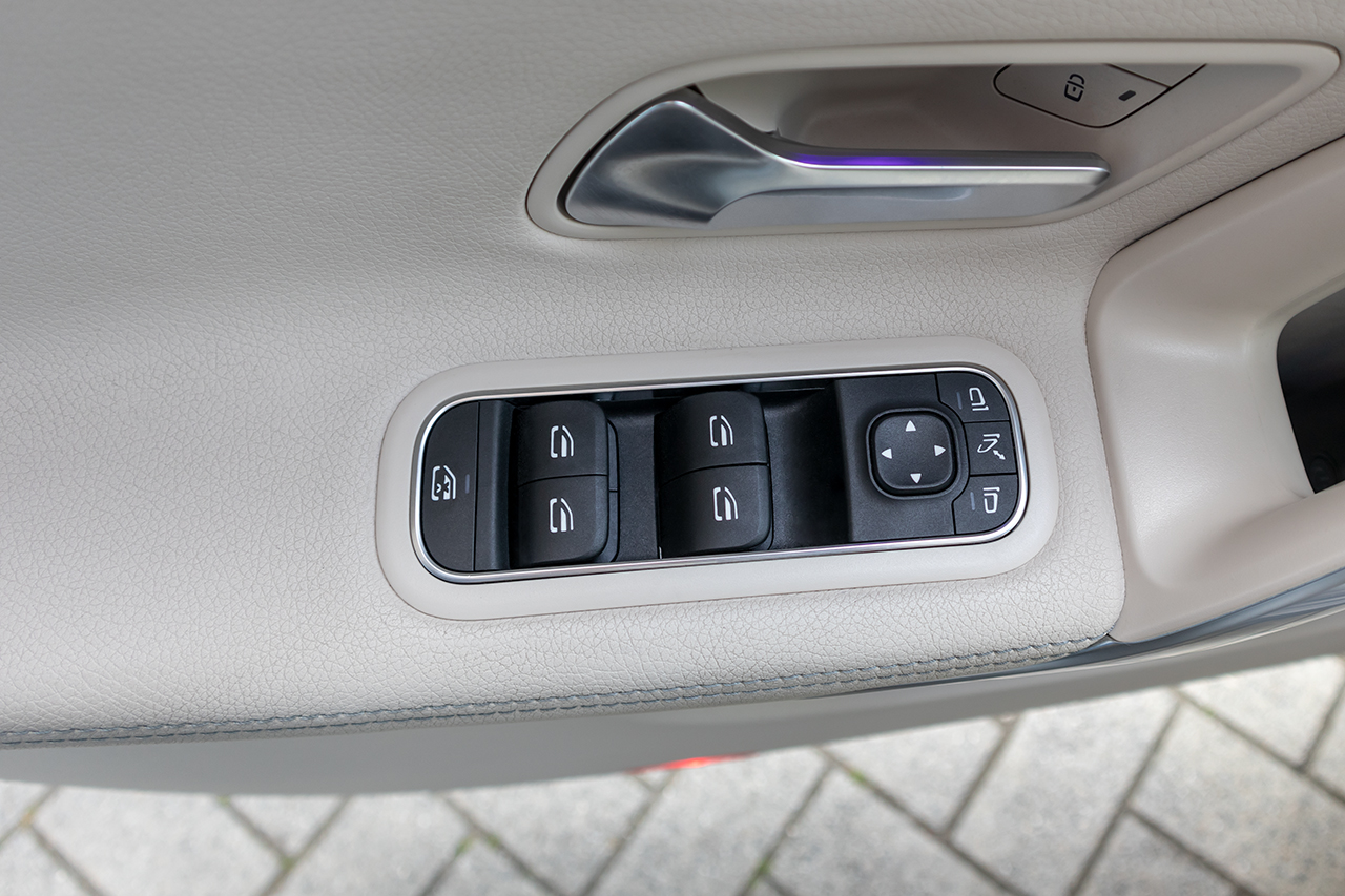 Komplettset el. anklappbare Außenspiegel Code 500 für Mercedes Benz CLA-Klasse C/X 118