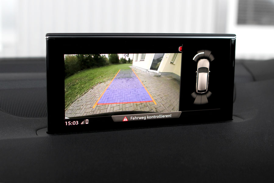 APS advance - Complete for Audi Q7 4M with Rear View Camera
