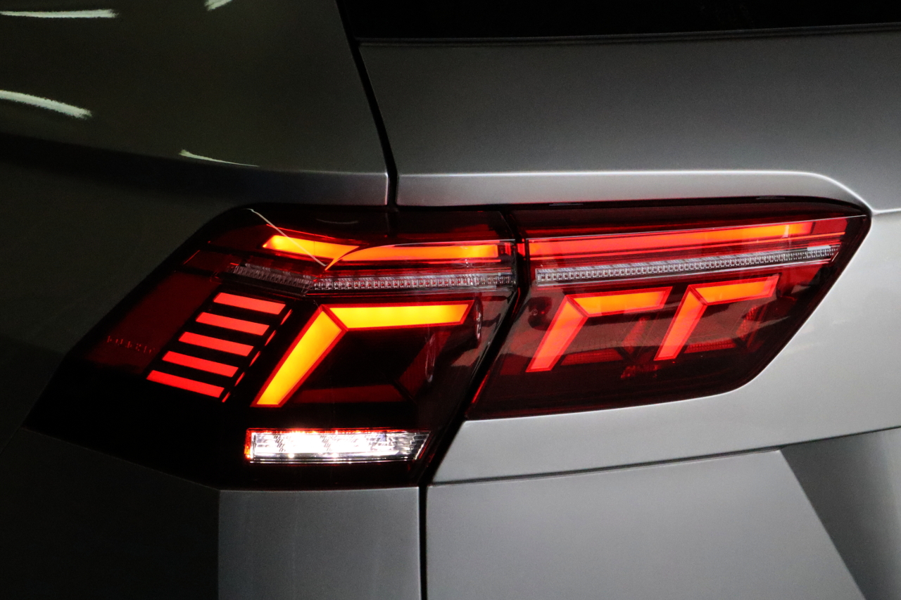 Complete kit IQ Facelift LED taillights for VW Tiguan BW2 with dynamic blinker