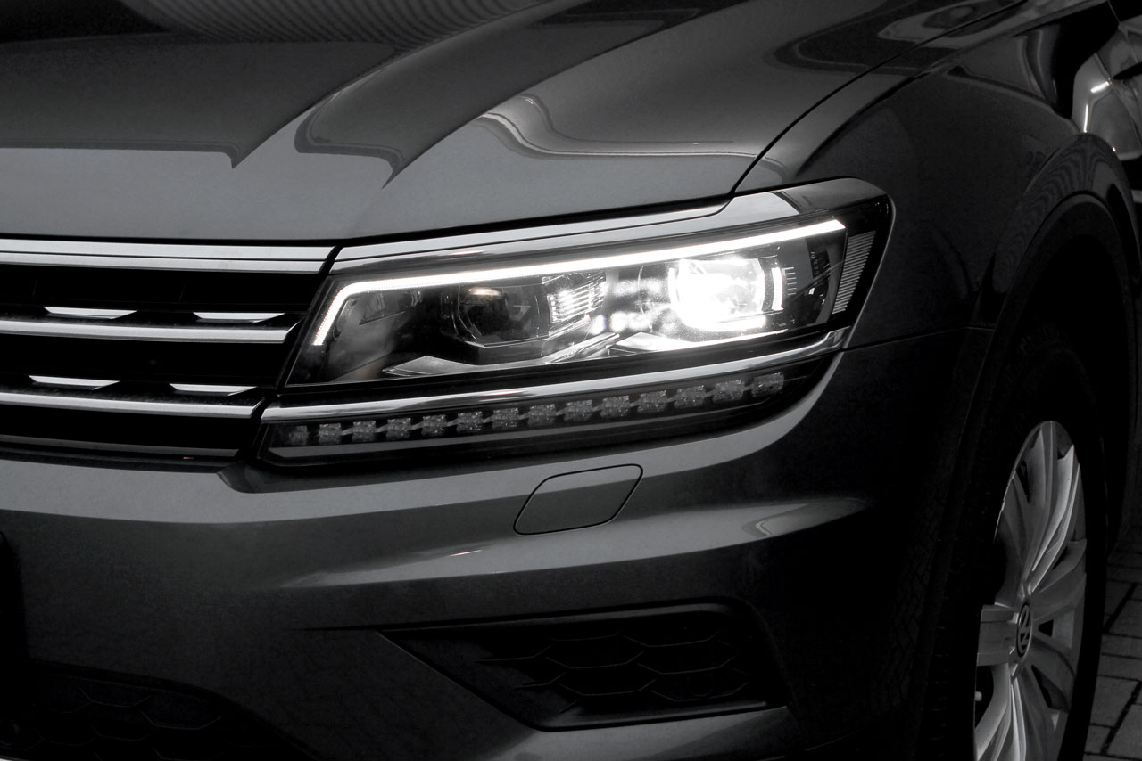 LED headlights with LED DRL for VW Tiguan AD1, AX1