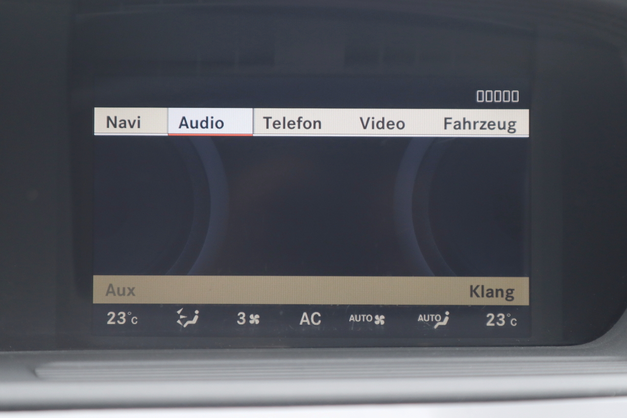 Complete set AUX IN ICON activator for Mercedes Benz NTG3