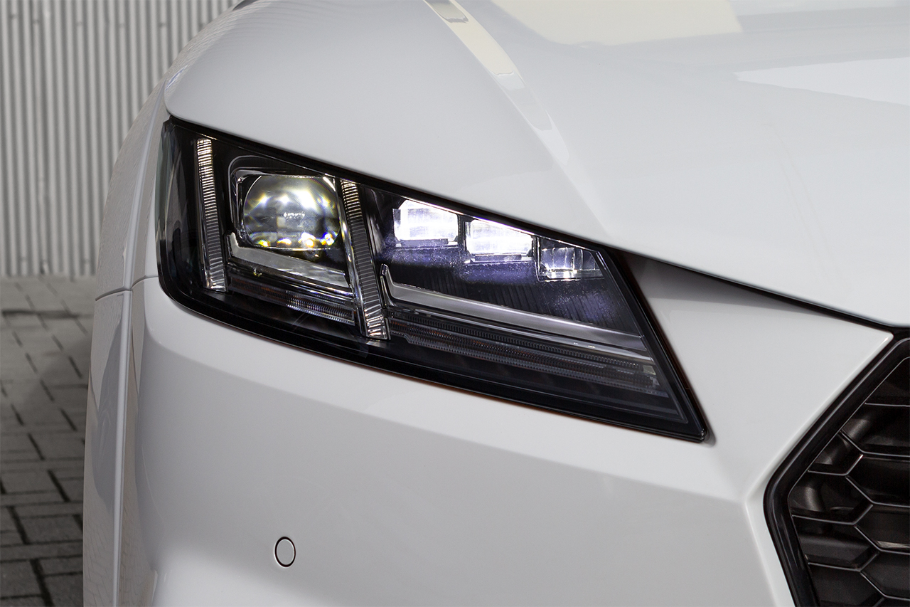 LED Matrix Headlights LED DRL and dynamic blinker for Audi TT 8S (FV)