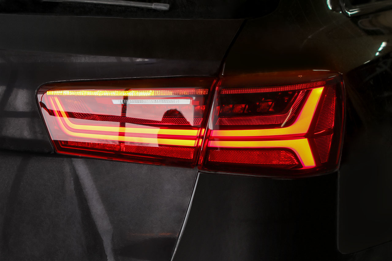 Komplett-Set LED Facelift Heckleuchten mit dynamischen Blinklicht für Audi A6 4G Avant