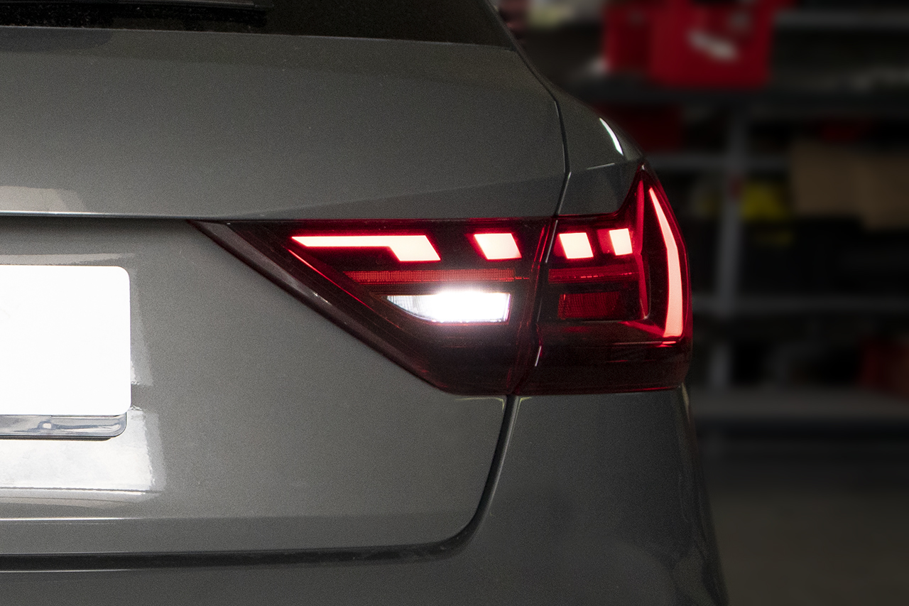 Komplett-Set S1 LED-Heckleuchten mit dynamischen Blinker für Audi A1 GB