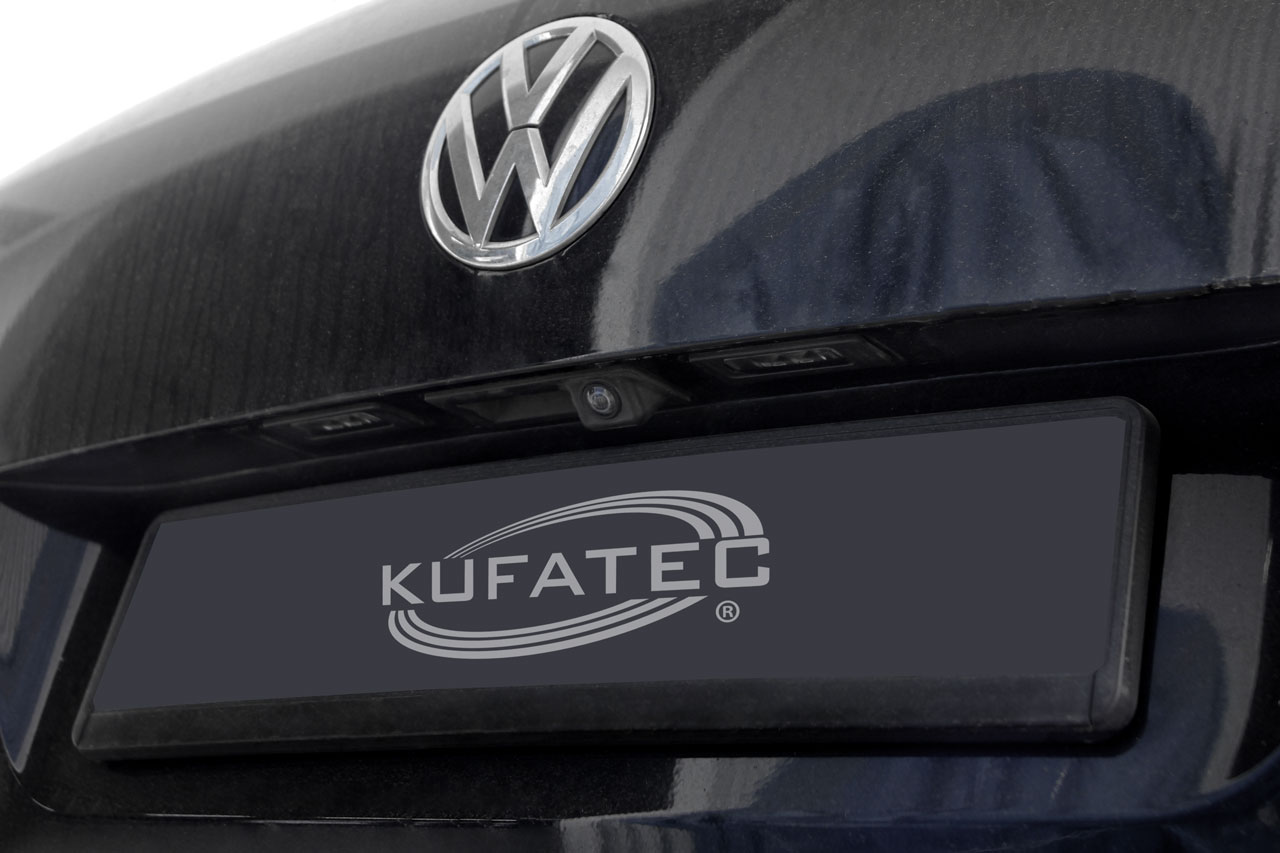 Rear view camera retrofit for VW Tourag 7P