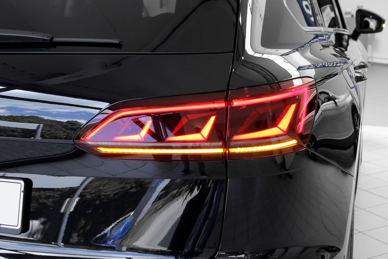 Complete kit LED taillights for VW Touareg CR with dynamic blinker