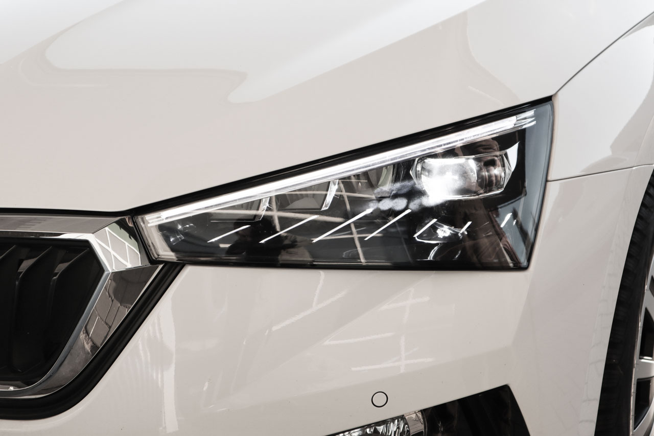 Full LED Headlights with LED DRL for Skoda Scala NW1