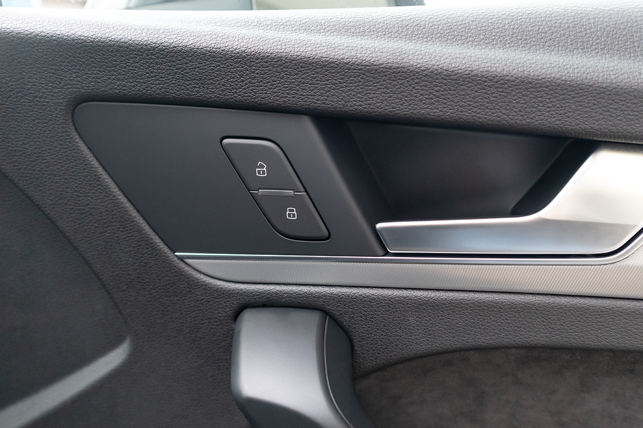 Complete set retrofit ZV button central locking passenger side for Audi Q5 FY
