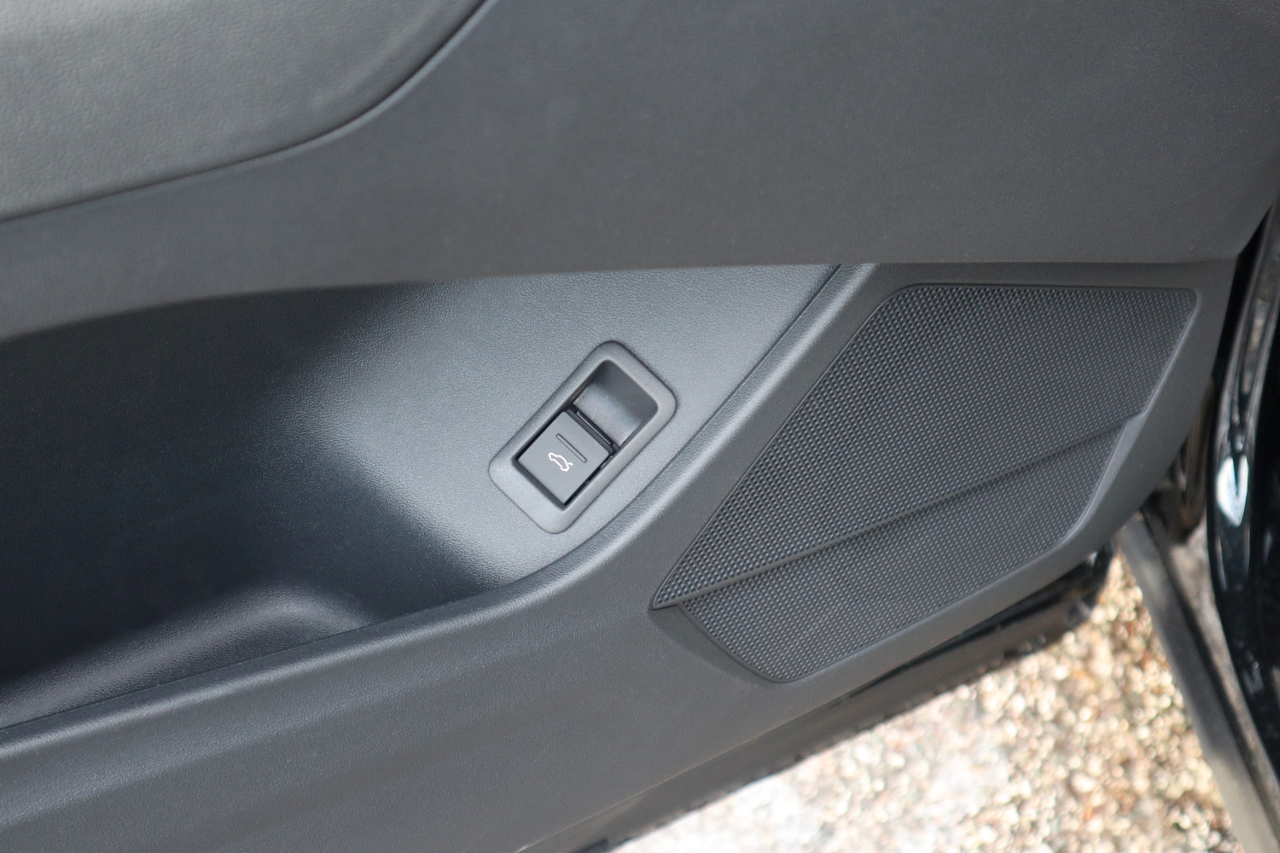 Taster elektrische Heckklappe Fahrertür für Audi Q4 F4