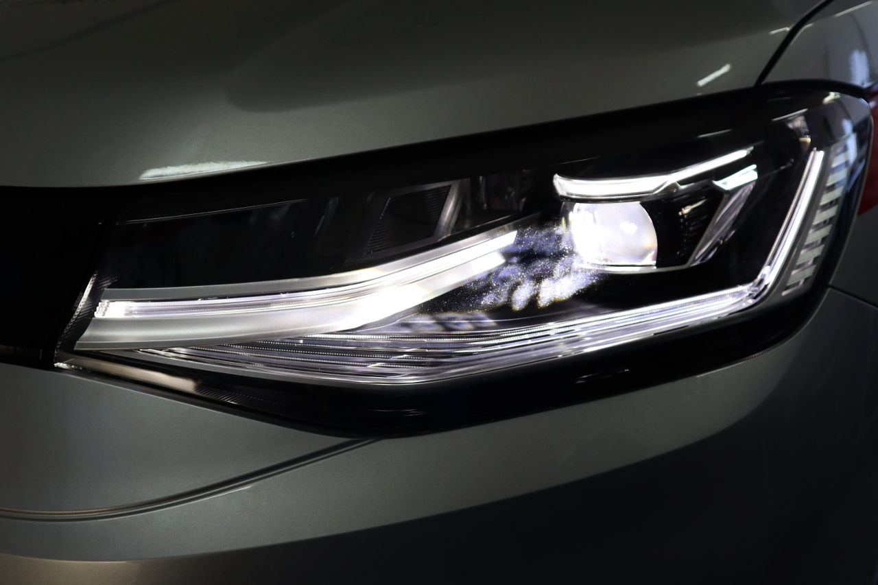 Voll-LED-Scheinwerfer LED TFL für VW Caddy SB