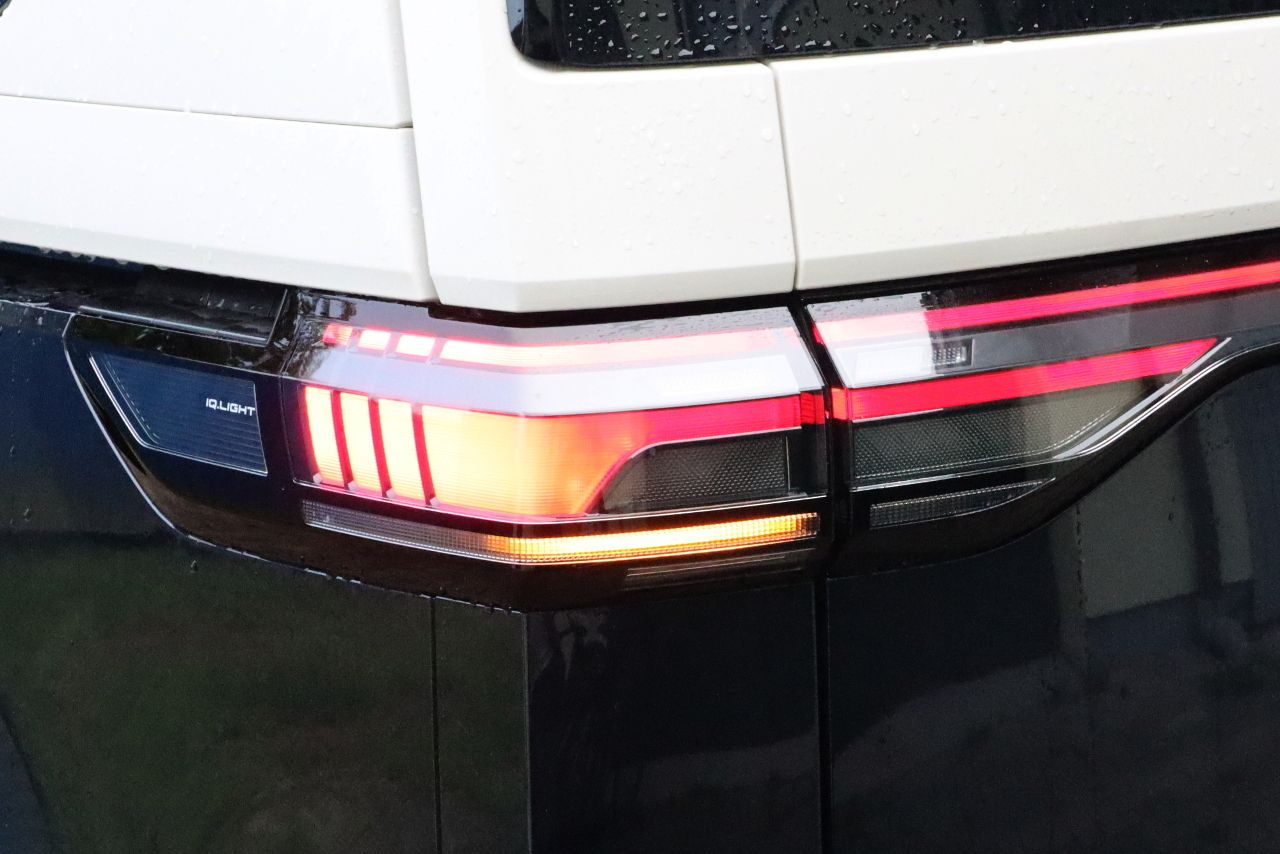 Complete set LED rear lights with dynamic flashing light for VW ID-Buzz EB