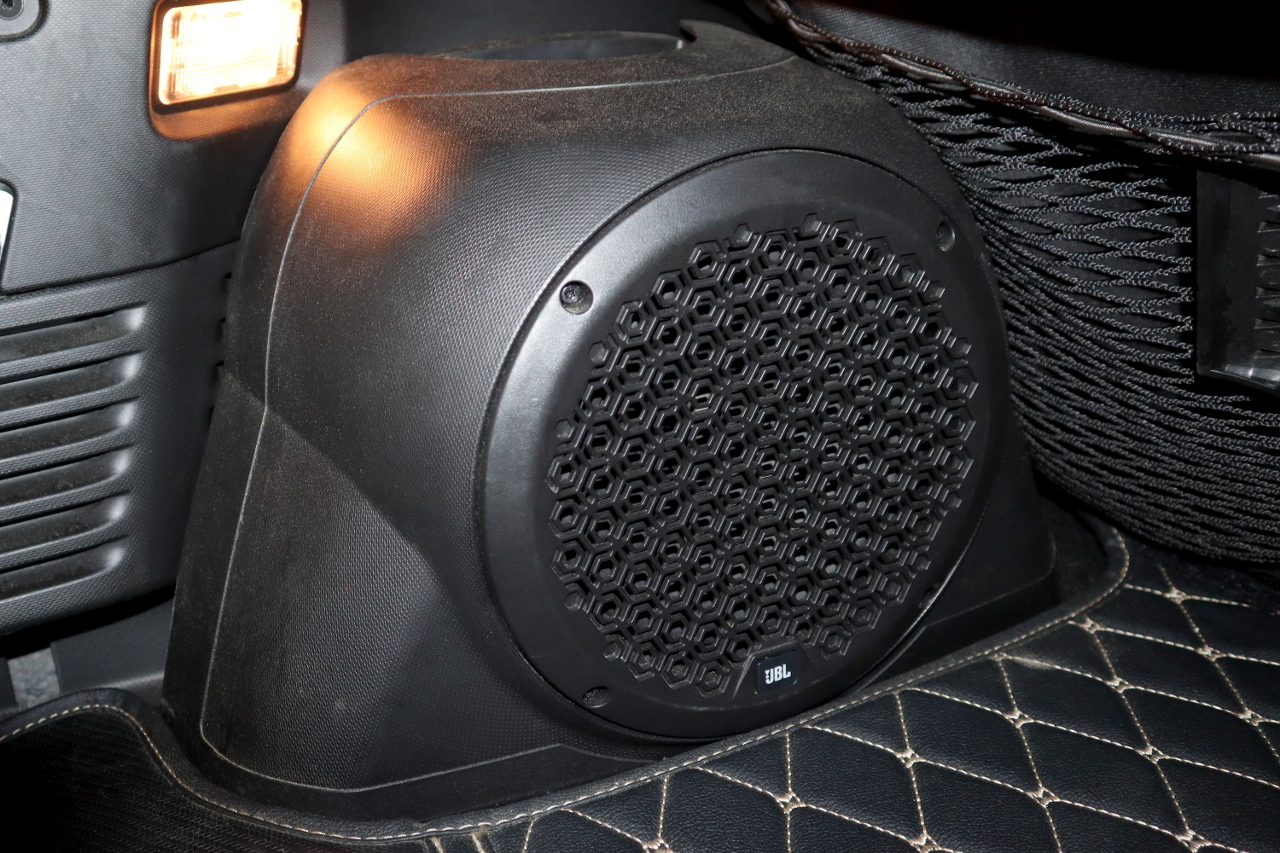 Complete set speakers active sound system JBL for Smart forfour 453