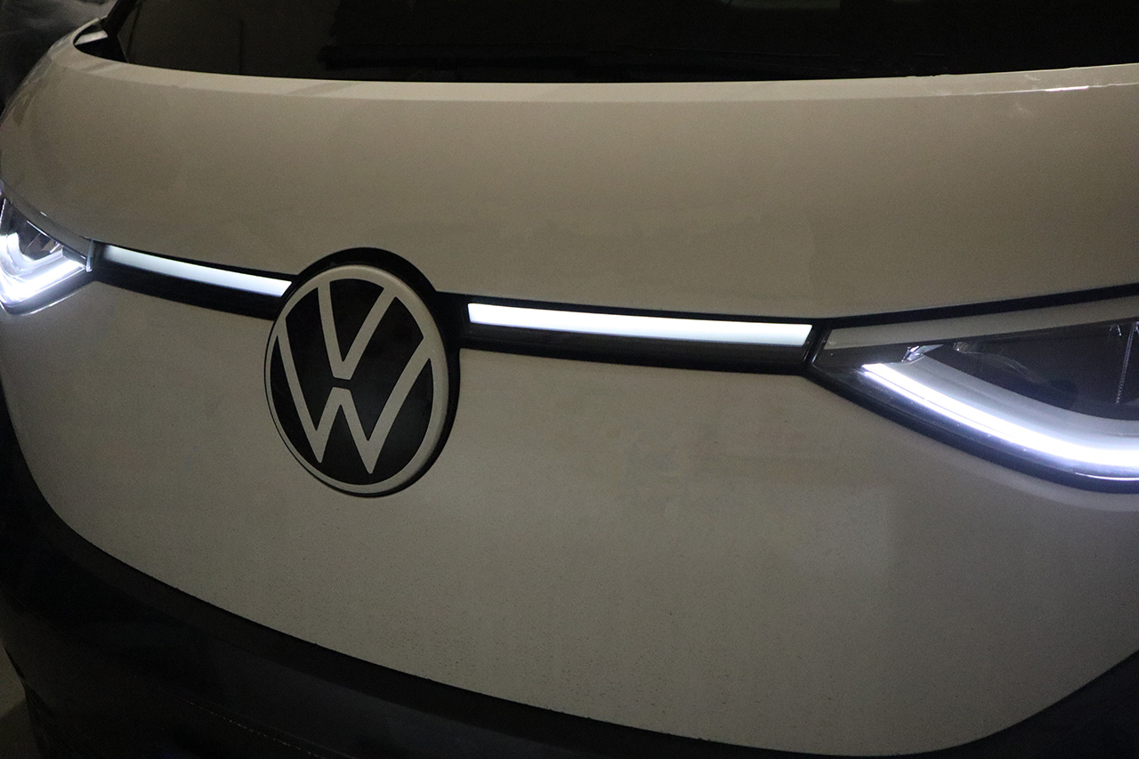 Komplettset LED Konturbeleuchtung Kühlergrill für VW ID-Buzz EB