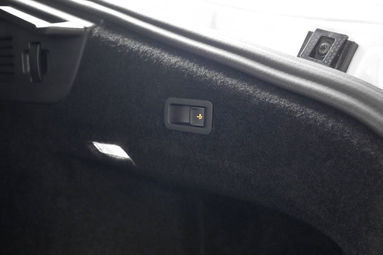 Schalter für schwenkbare Anhängerkupplung (AHK) für VW, Seat, Skoda