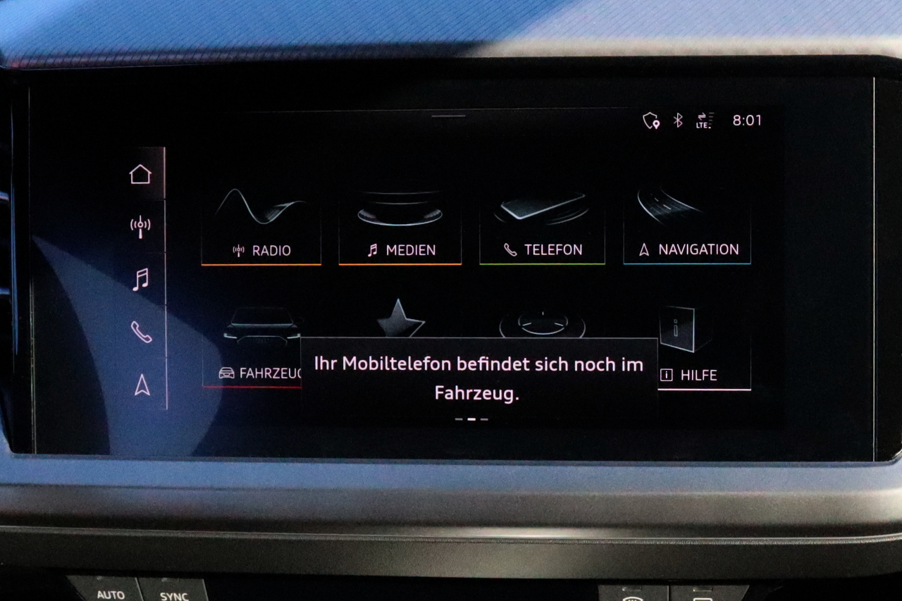 Komplettset phone box für Audi Q4 F4