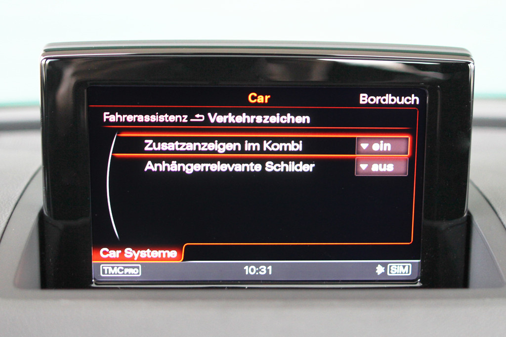 Lane Assist (Spurhalteassistent) inkl. Verkehrszeichenerkennung VZE für Audi Q3 8U