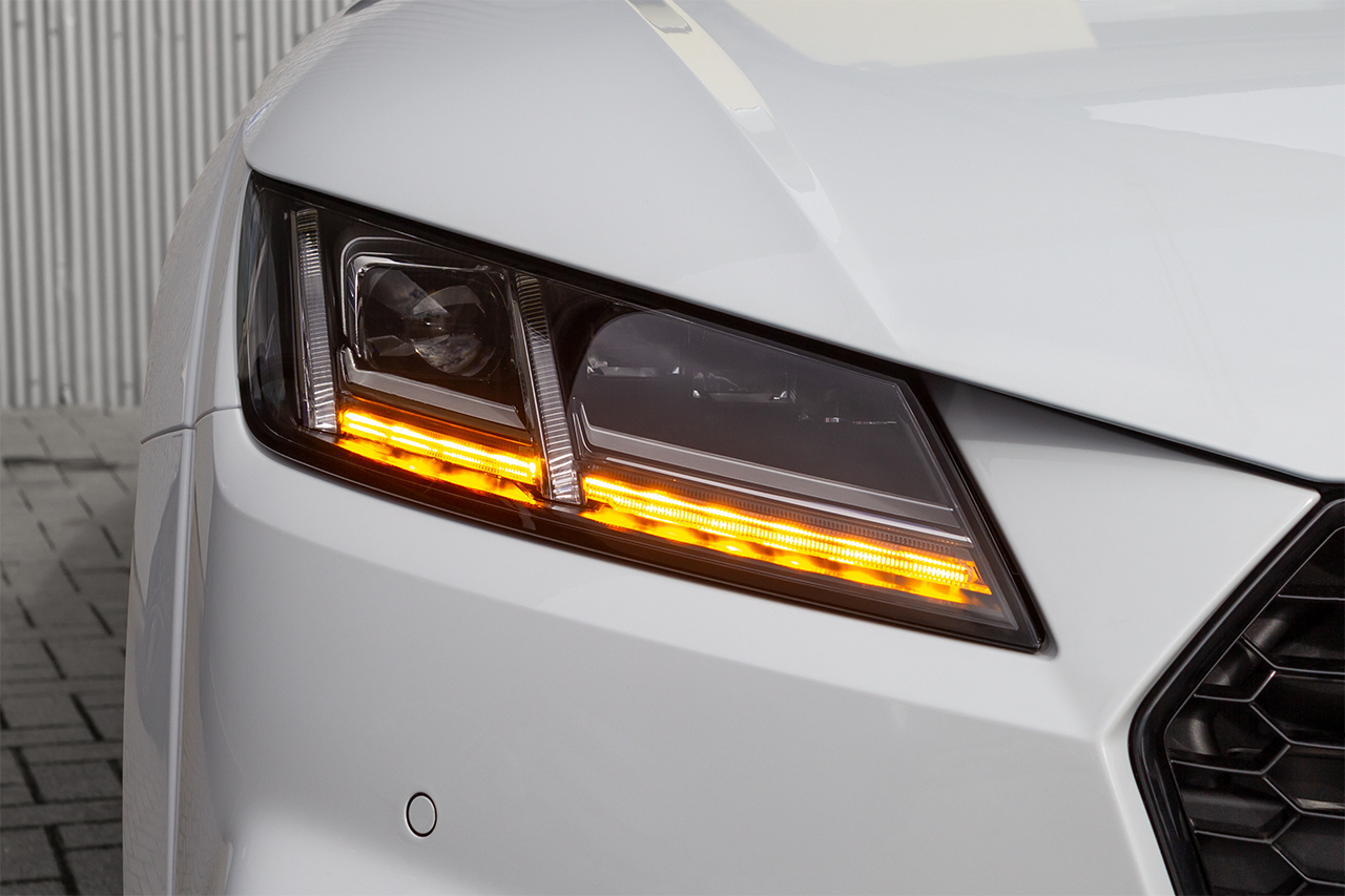 LED Matrix Headlights LED DRL and dynamic blinker for Audi TT 8S (FV)