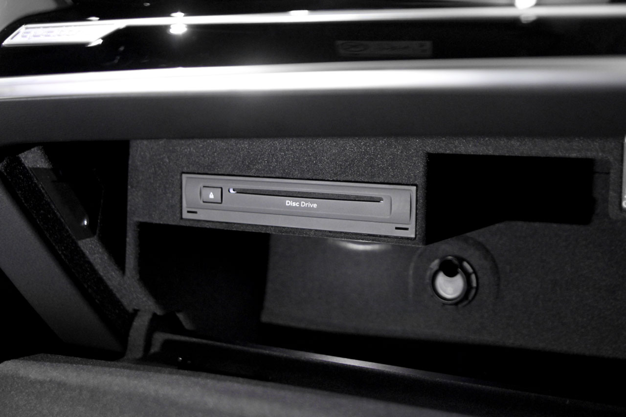 Complete set DVD player for Audi A6 4A, A7 4K, A8 4N, Q8 4M